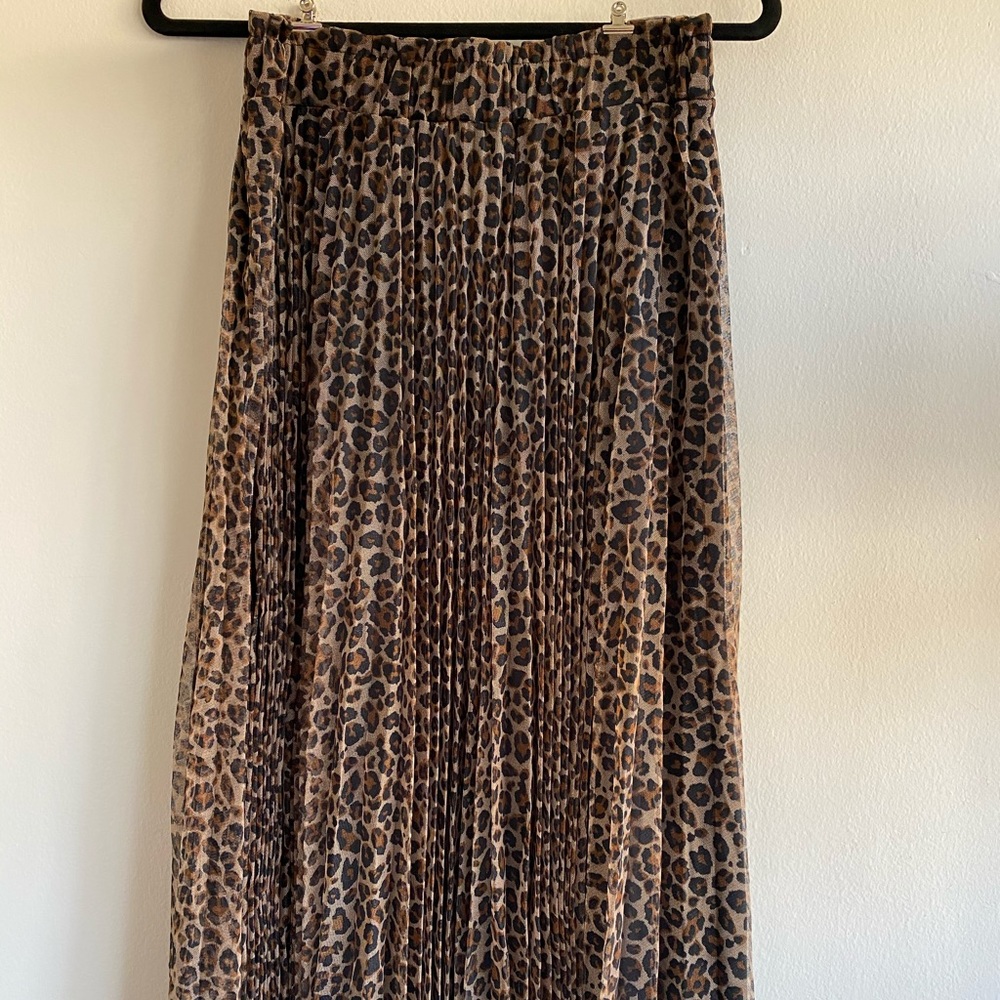 Leopard Stradivarius skirt from Europe